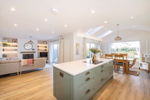 Photo 19- click for photo gallery